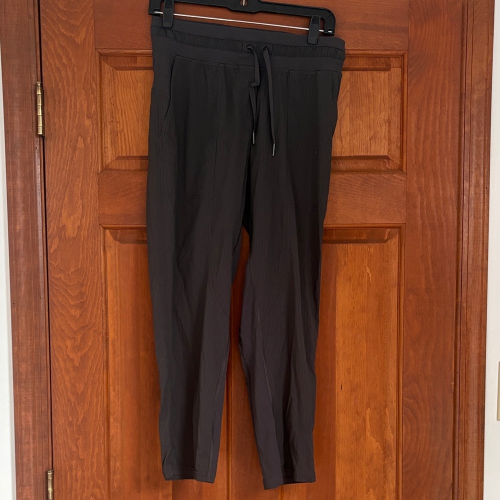 lululemon athletica Dark Greg Cropped Dance Studio Pants